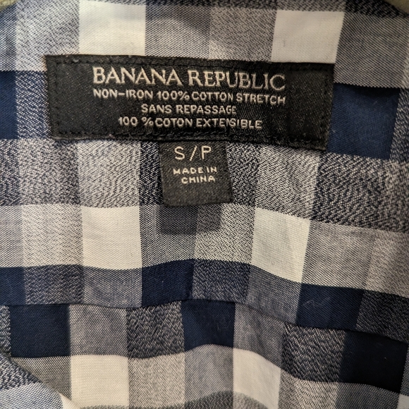 BANANA REPUBLIC Small Grant Fit Non-Iron Tailored Slim Fit Dress shirt in blue - Picture 2 of 4